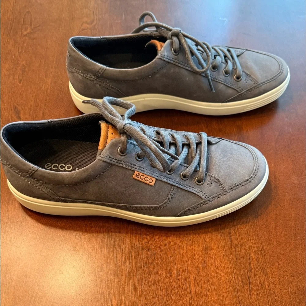 Men’s Ecco Grey Sneakers. US size 8. Euro 42 - Picture 2 of 9